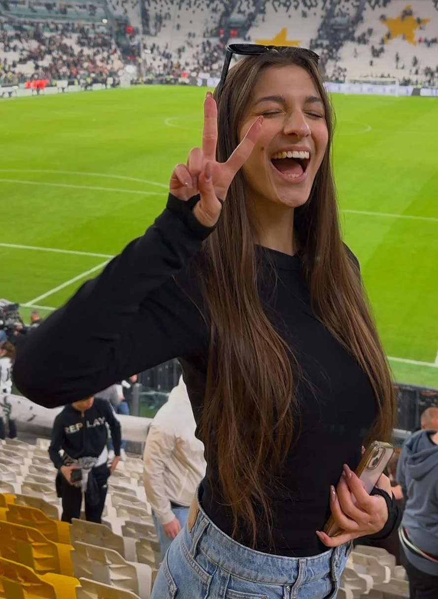 Cristina Colombo hot italian football influencer image 50