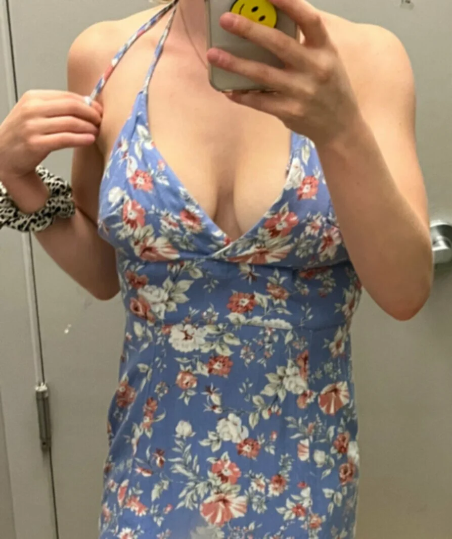 Slutty Fiancé image 9