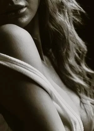 Something is different in the UTAH water boudoir main image