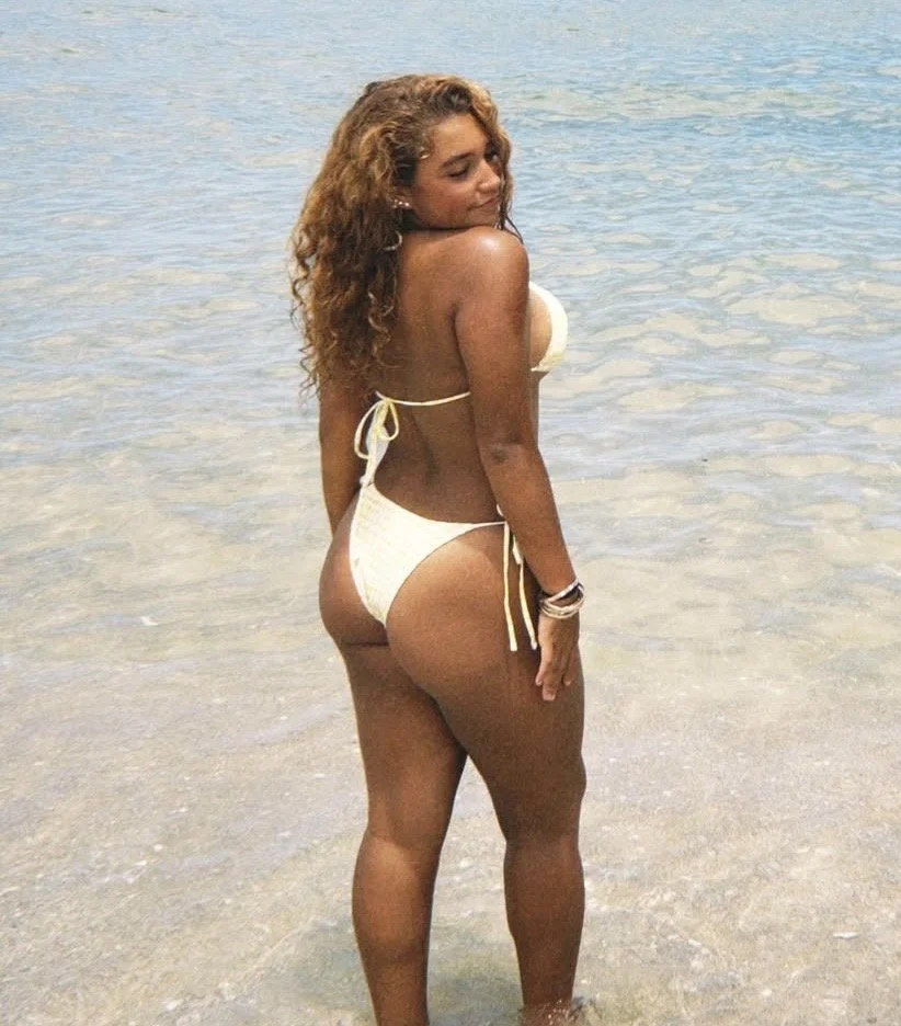 Sexy light skin Ebony Teen image 3