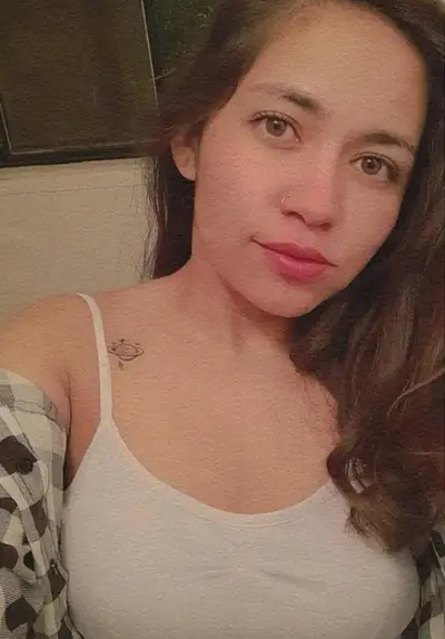 Mariana Mexicana de 27 años cover image