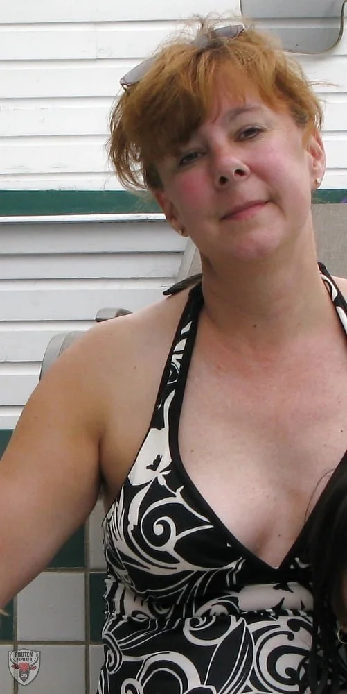 Webslut Lisa McKenna image 14