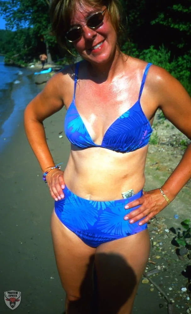 Webslut Lisa McKenna image 16