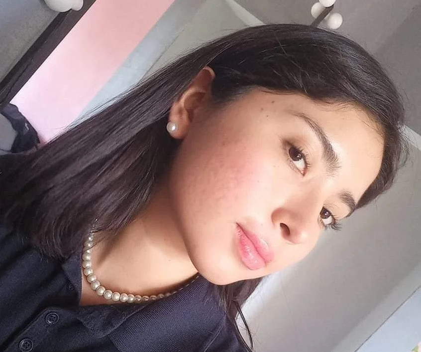 Alexia la puta güerita image 2