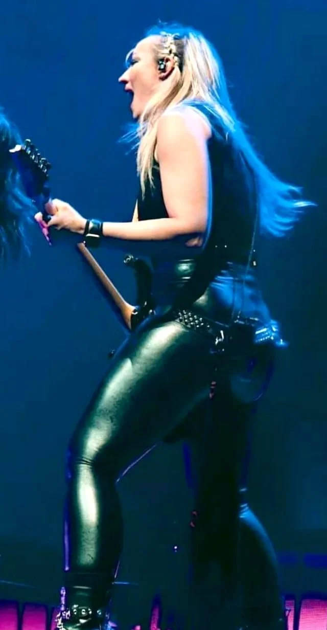 Nita Strauss 7 image 18