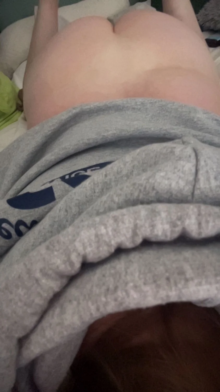 Girl with big tits gets fucked and creampied image 6