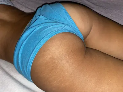 Check out these tanlines 😱😍🤤 cover image