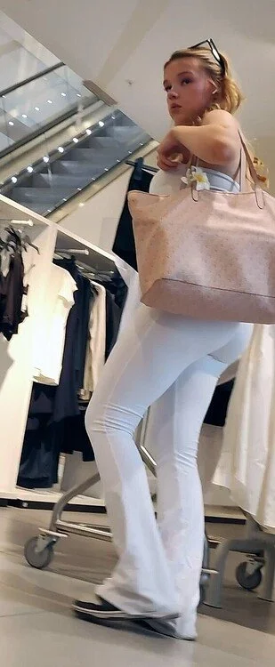 399 🍑 image 6