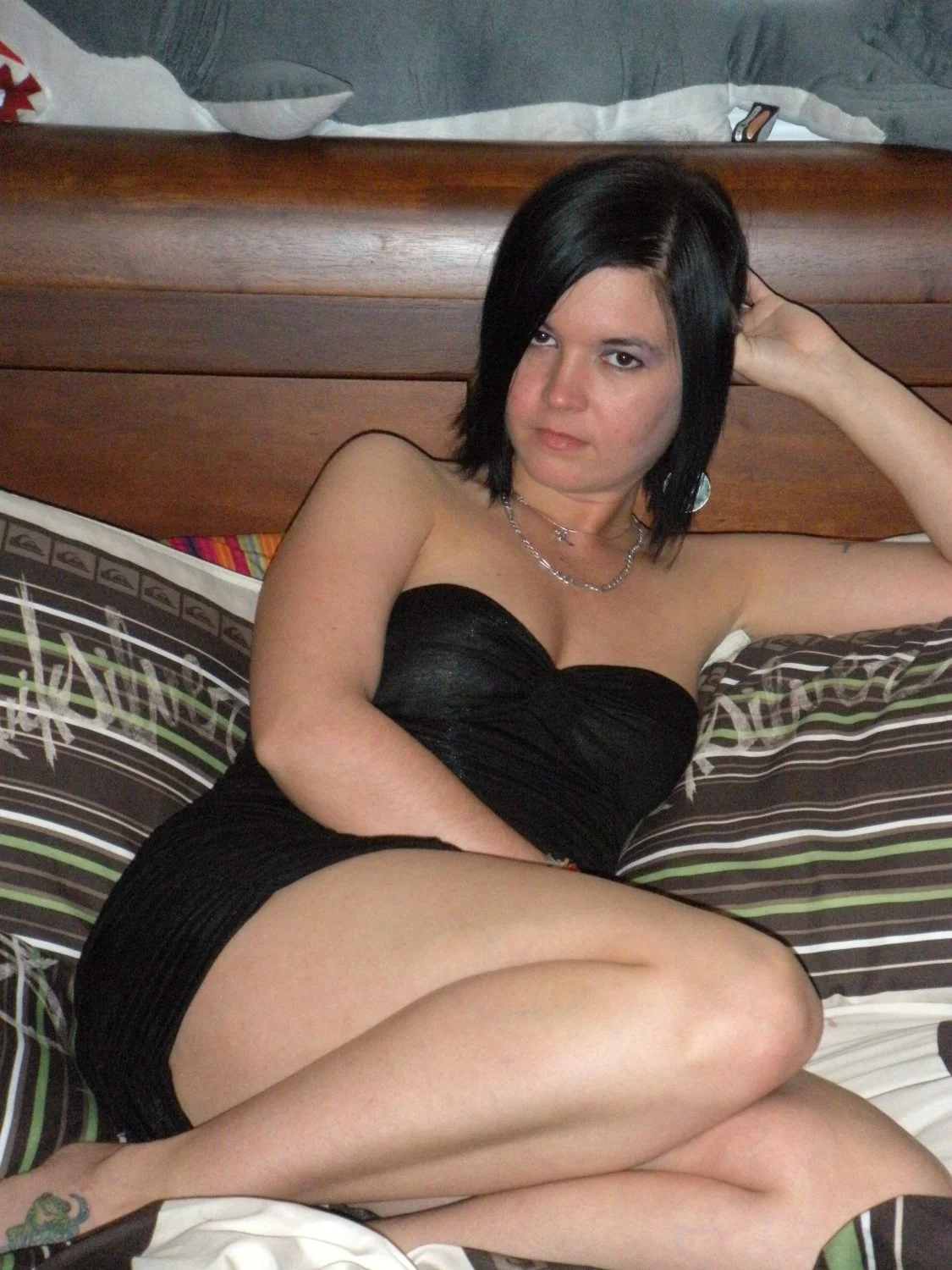 Who should Ben fuck, his wife or mistress image 10