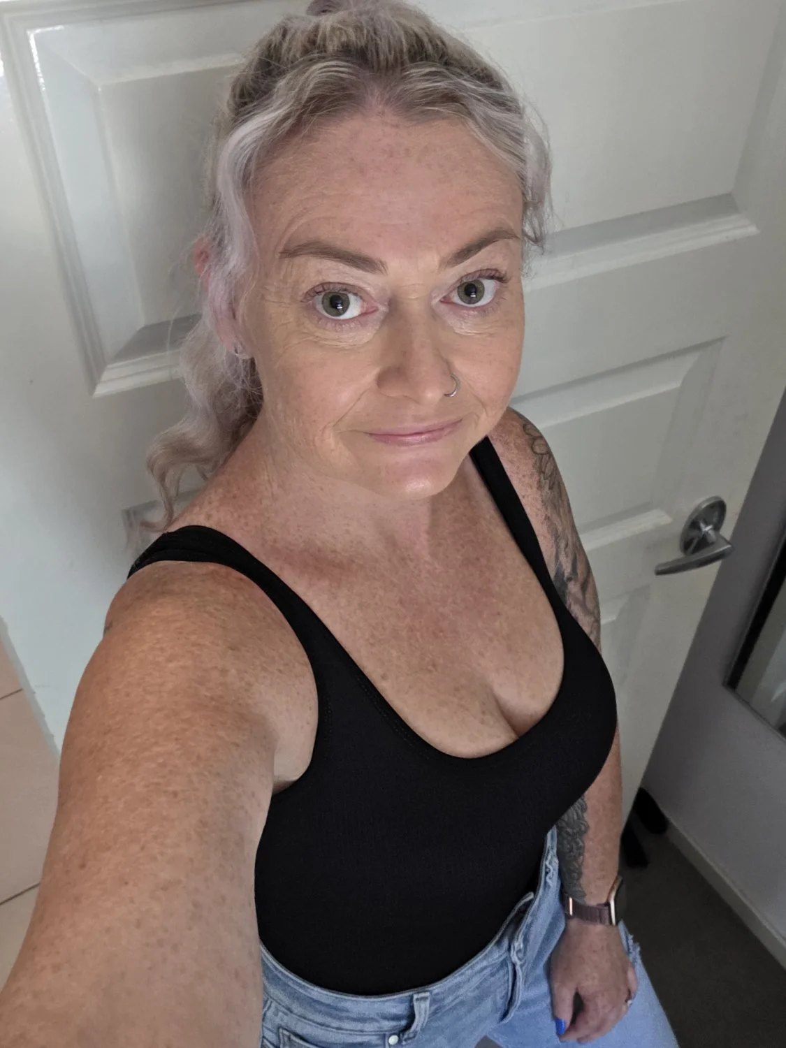 Who should Ben fuck, his wife or mistress image 3