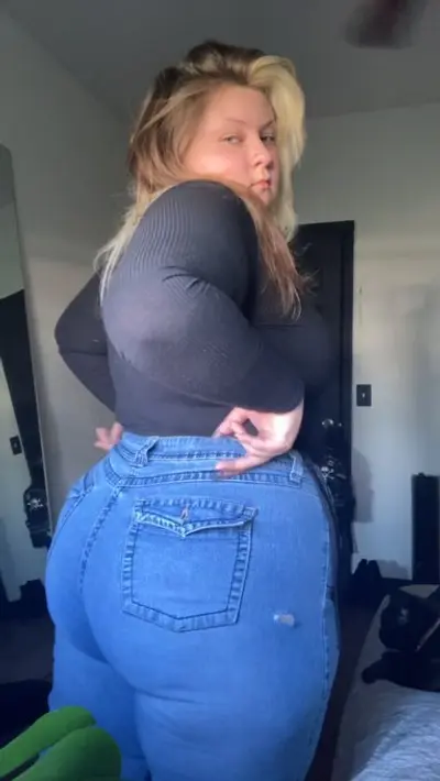 Th1cK bo0tY pAwg bBw !! cover image