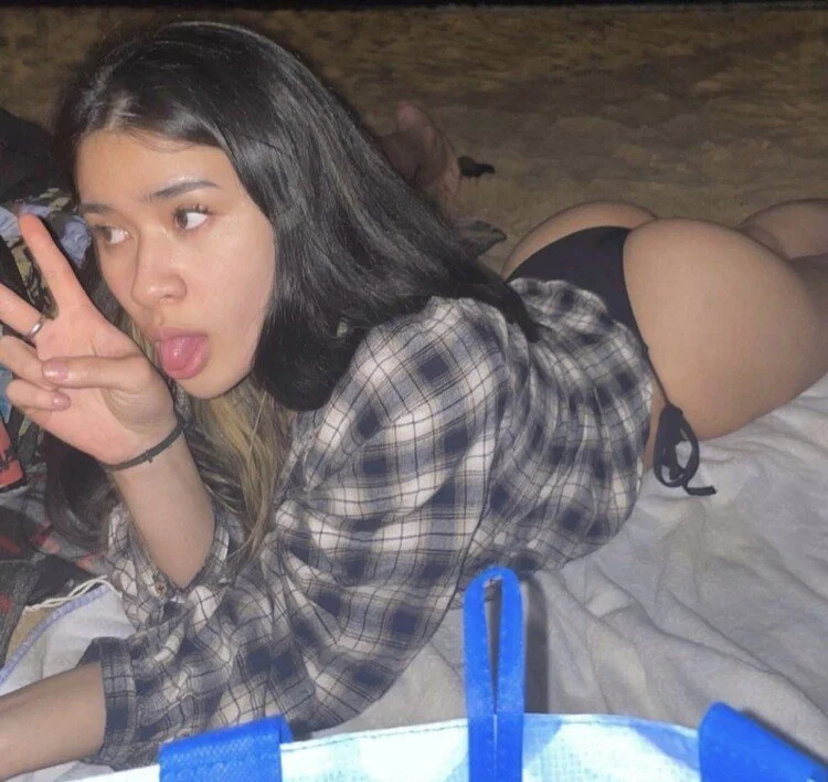 FAMOUS WEBSLUTS image 9