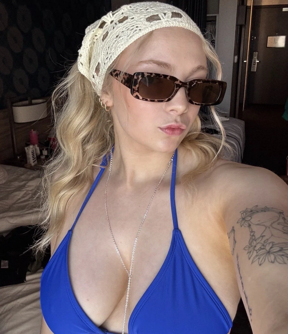 Busty blonde babe Mateaka 🍈 🍈 main image