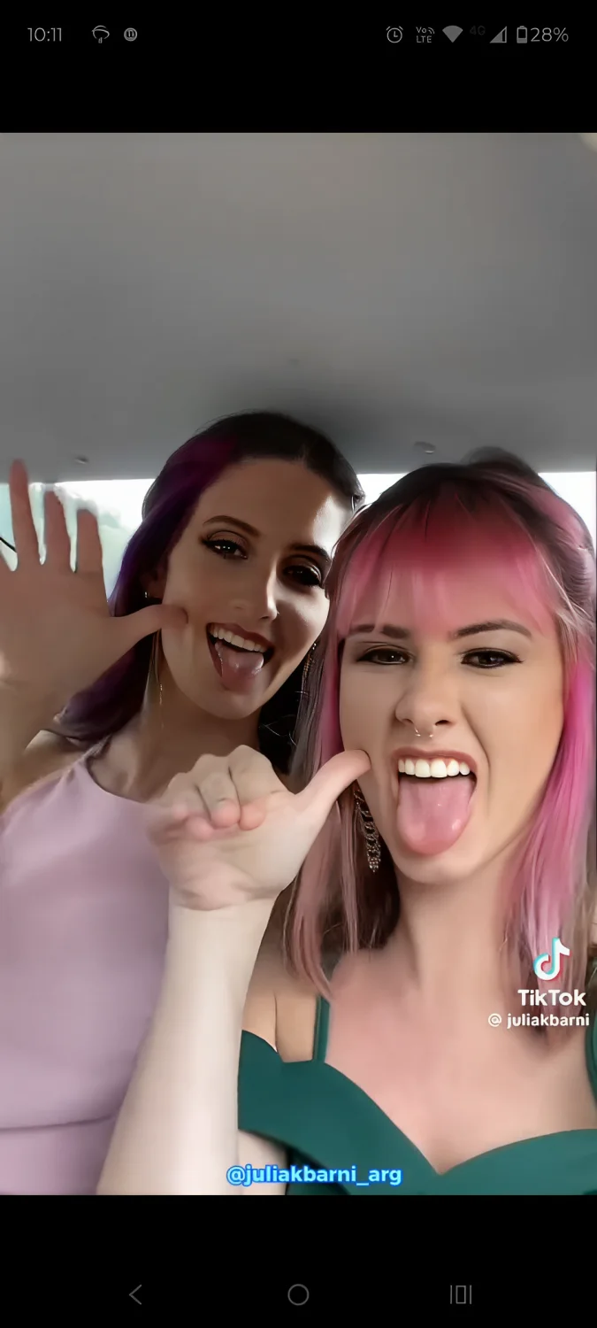 Júlia k barni e sua irmã só querem porra na cara image 4
