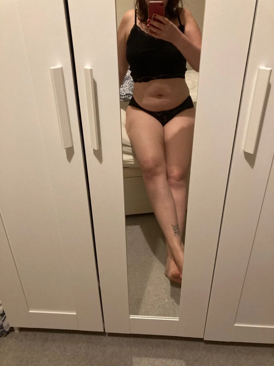 Cheating slut Anna Klein image 4