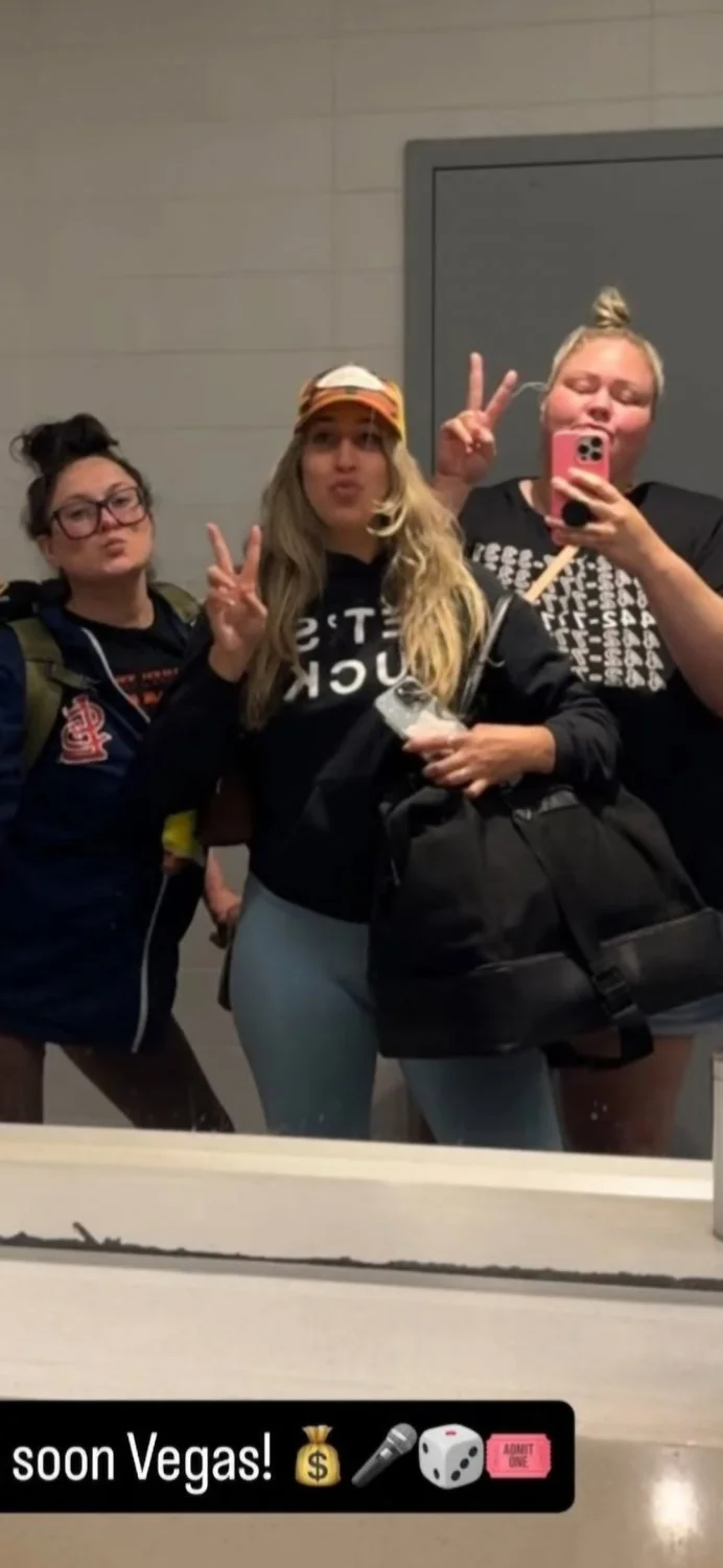 Paige G. and friends image 31