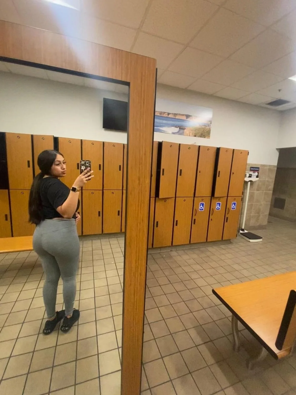 IG Latina image 14