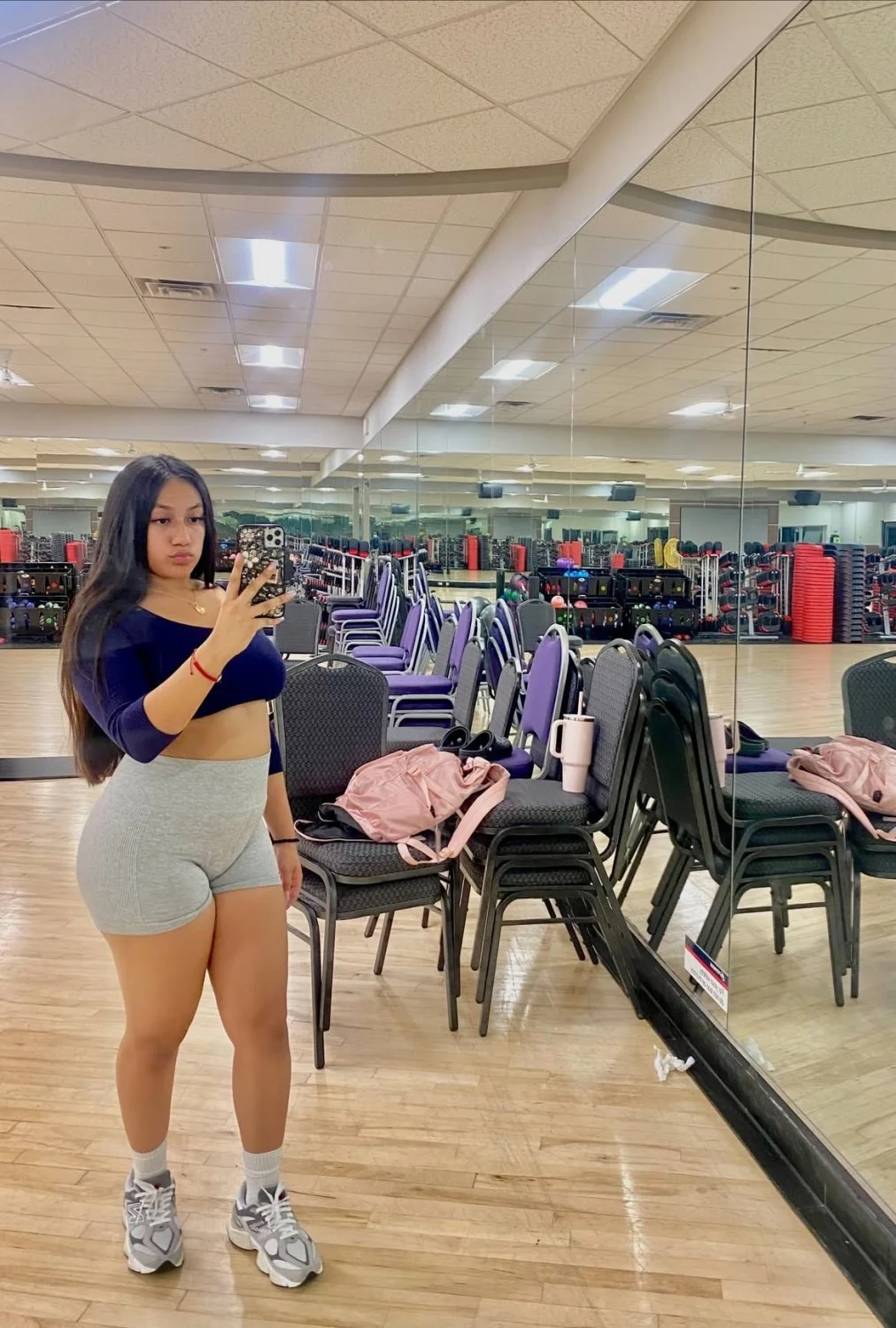 IG Latina image 43