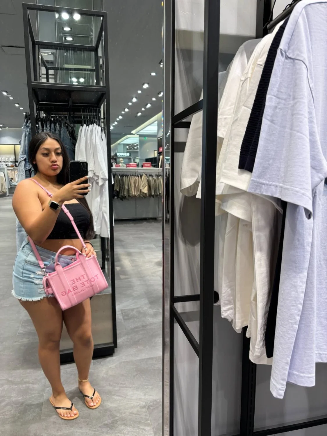 IG Latina image 45