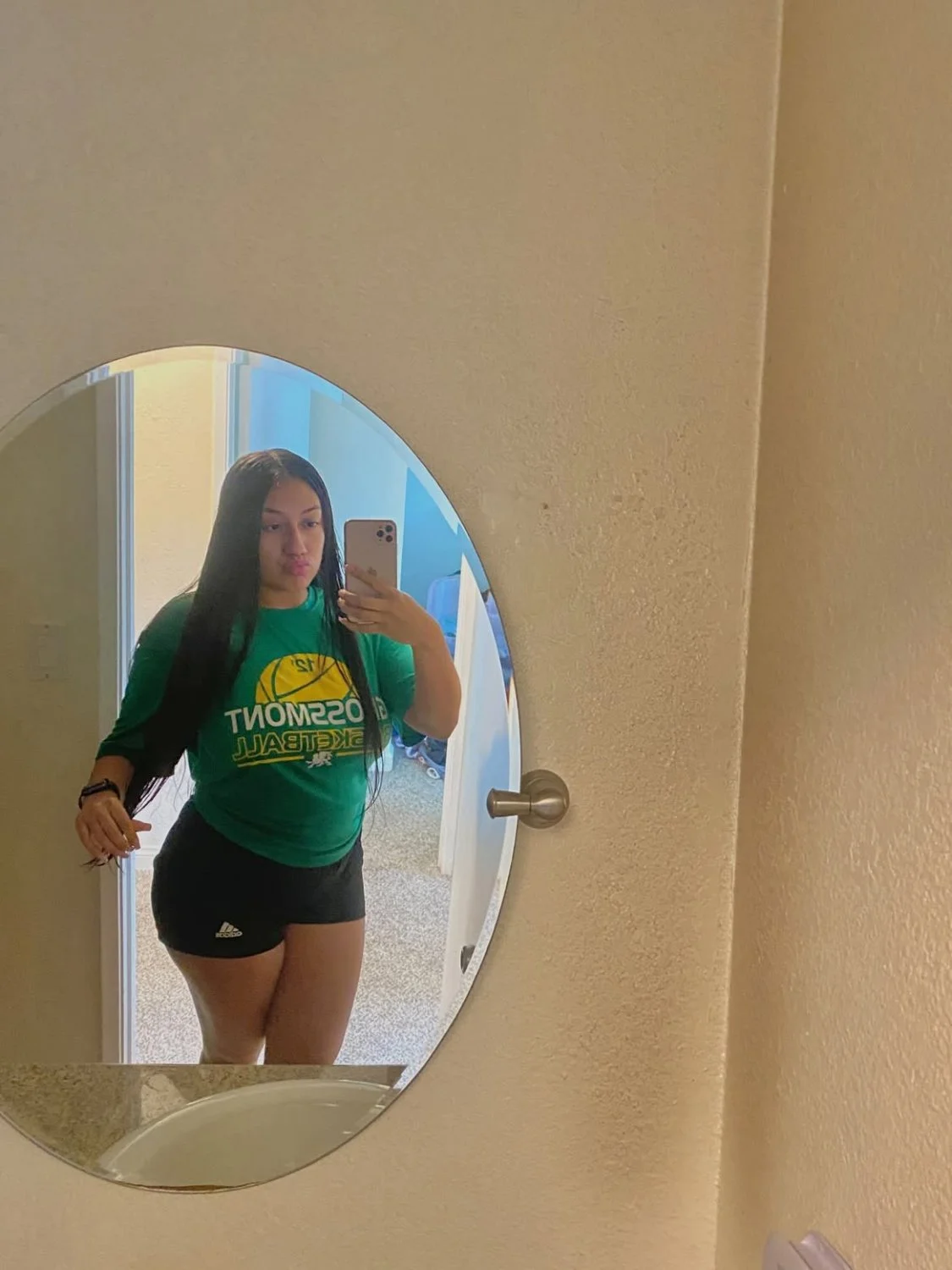 IG Latina image 8