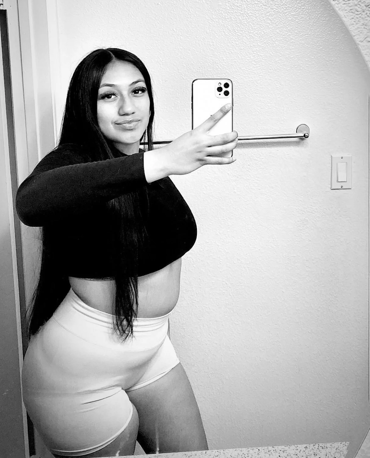 IG Latina image 9