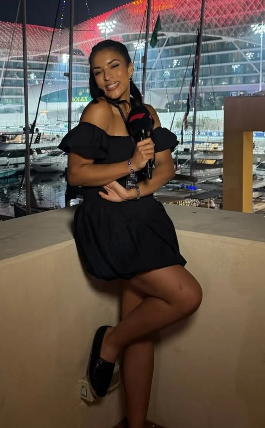 Brown F1 reporter I hammer my big white cock image 2