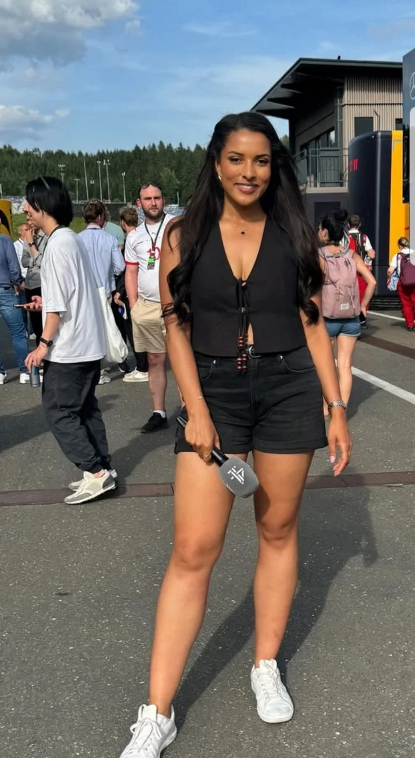 Brown F1 reporter I hammer my big white cock image 3