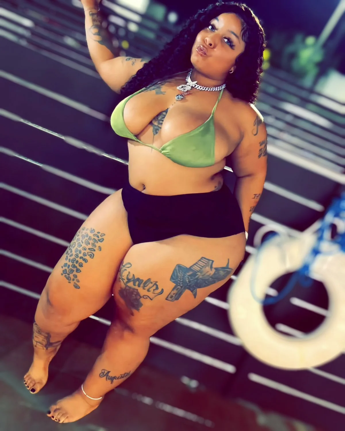 BBW image 3