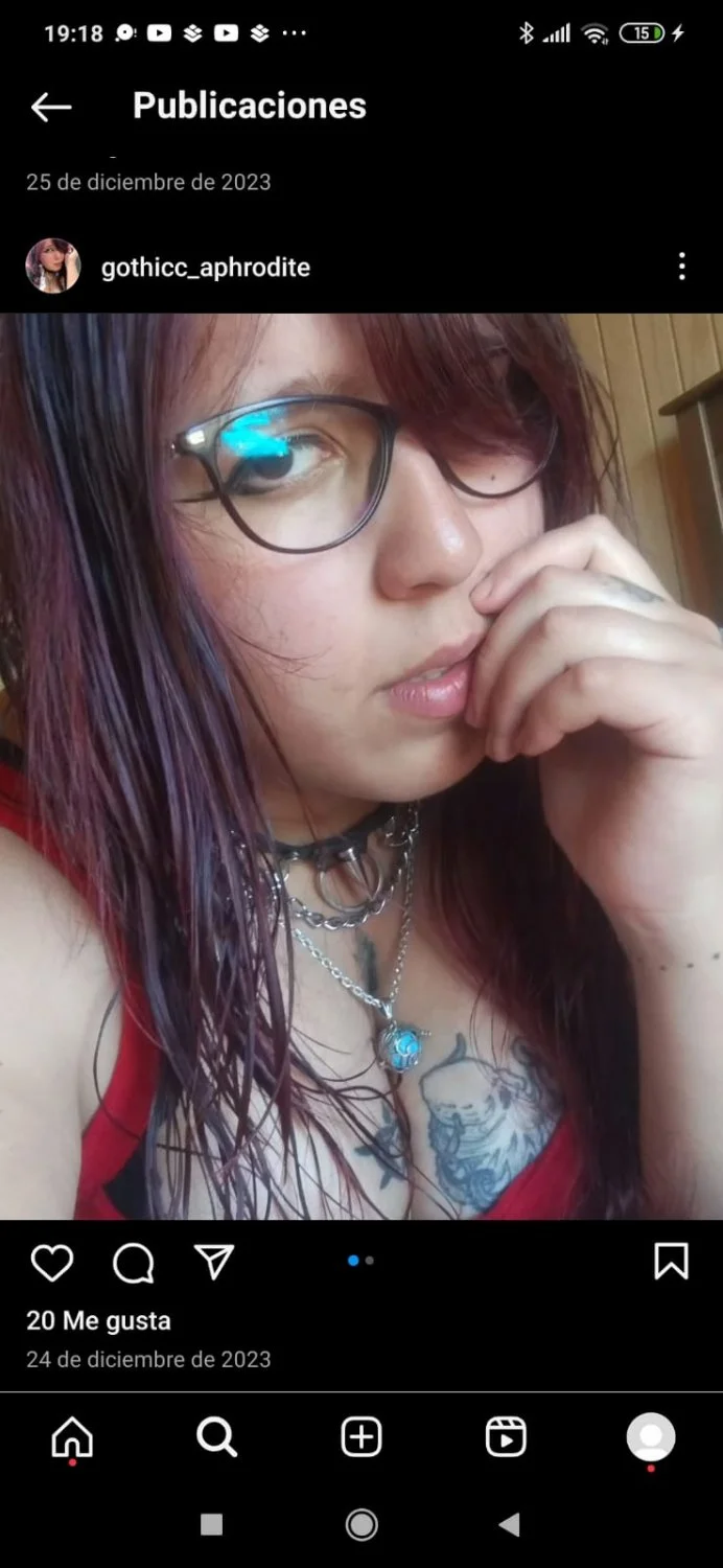 gordita gotica rica y bien puta pt1 image 50