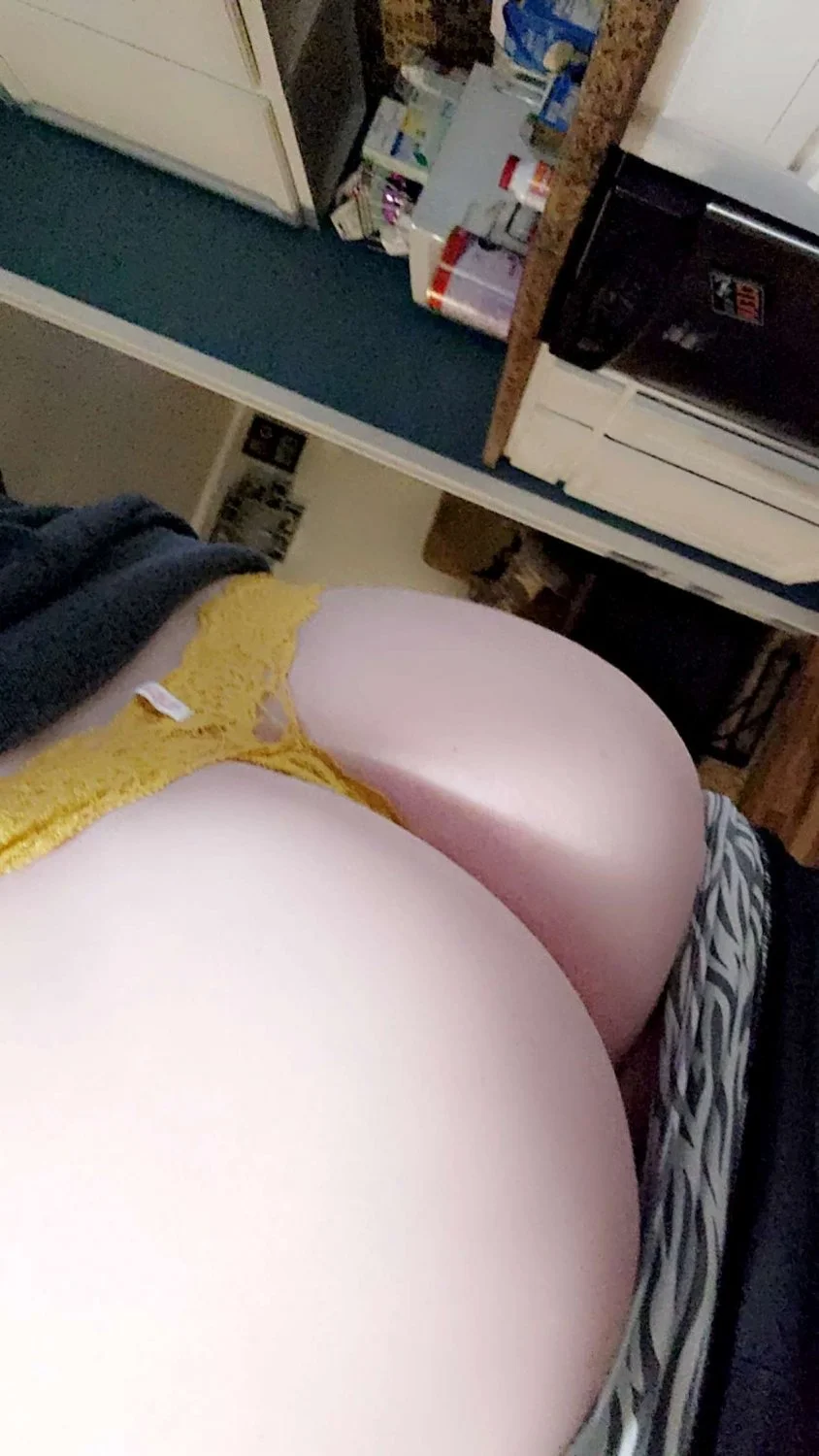 HotWife image 7
