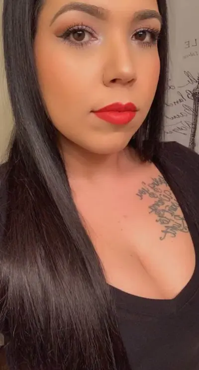 Can anyone tribute this Latina MILF irl (just posted her sister) cover image