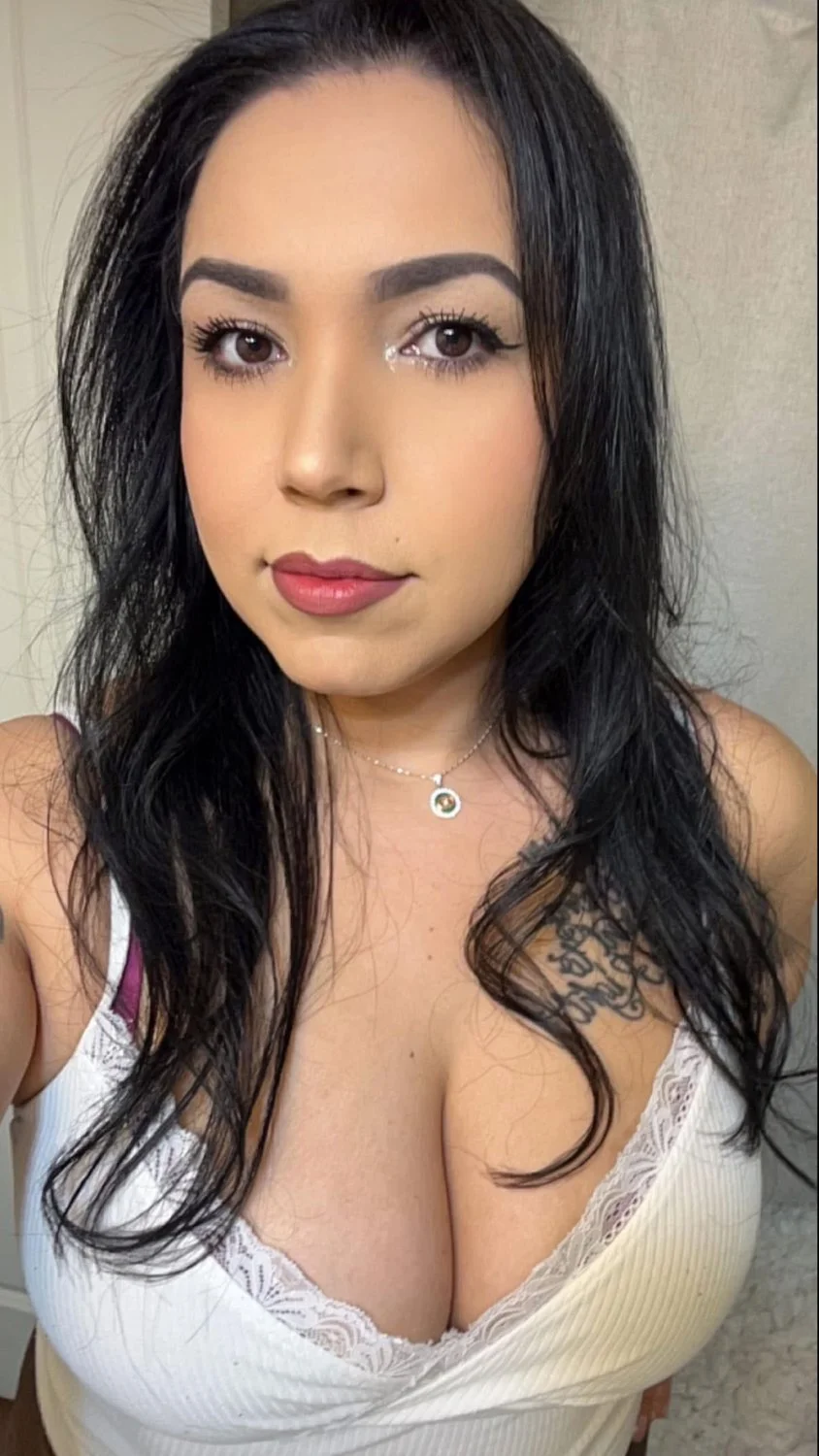 Can anyone tribute this Latina MILF irl (just posted her sister) image 9