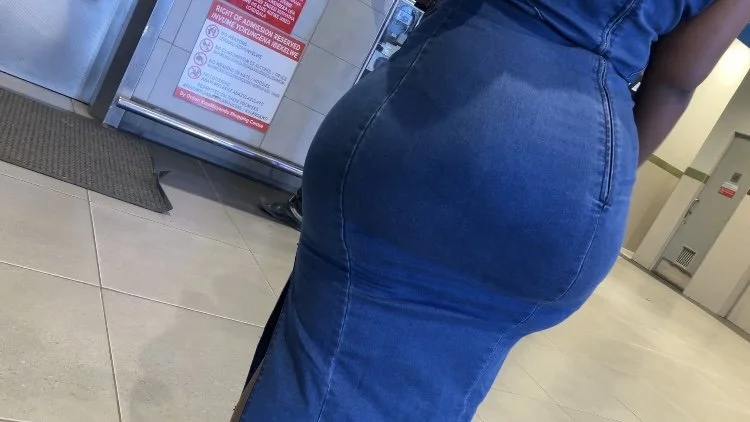 huge african donk booty image 2