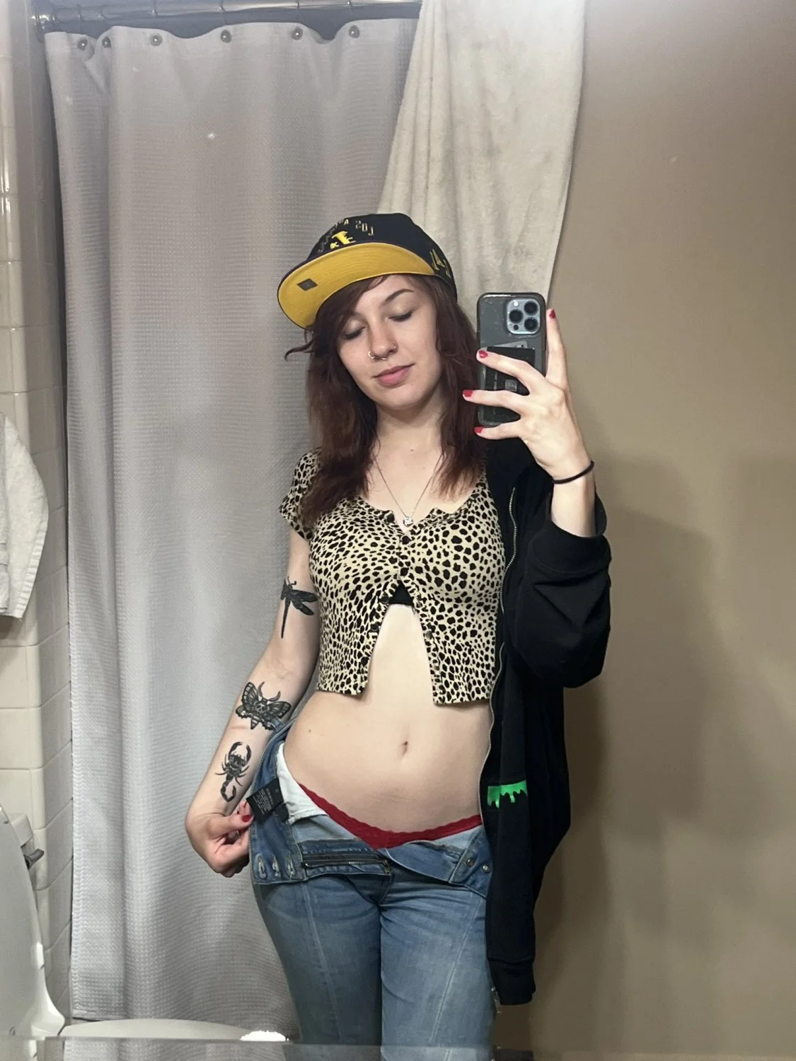 Yvette image 14