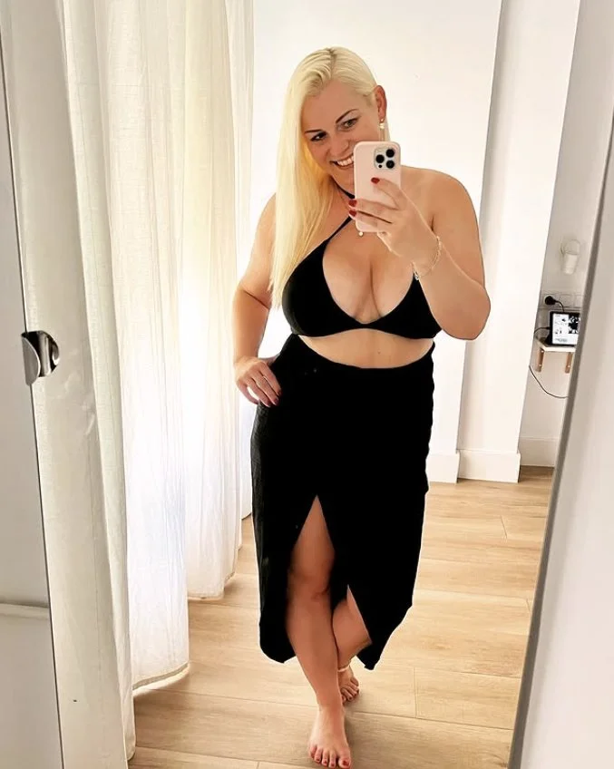 Blonde Pawg milf has a beautiful cumface image 13