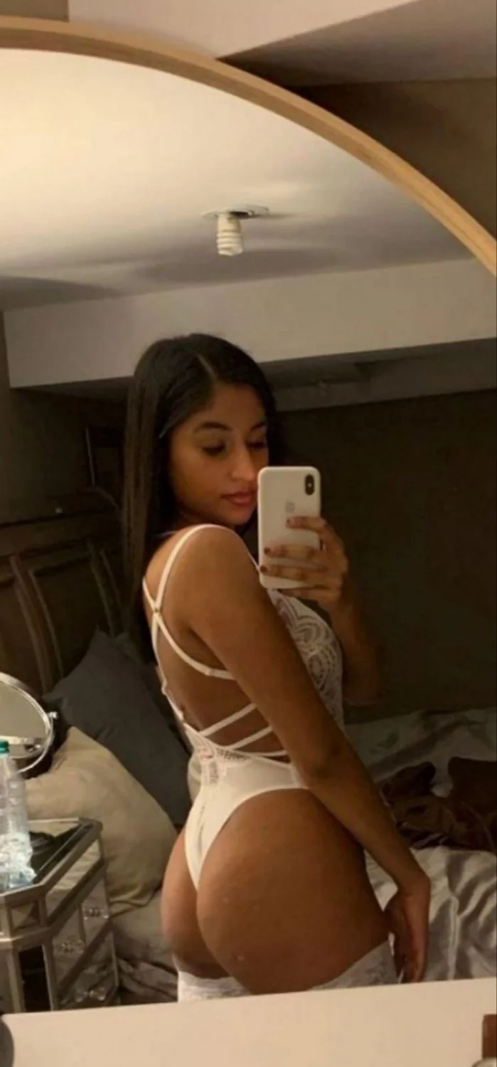 Muslim Hijabi Whore image 11