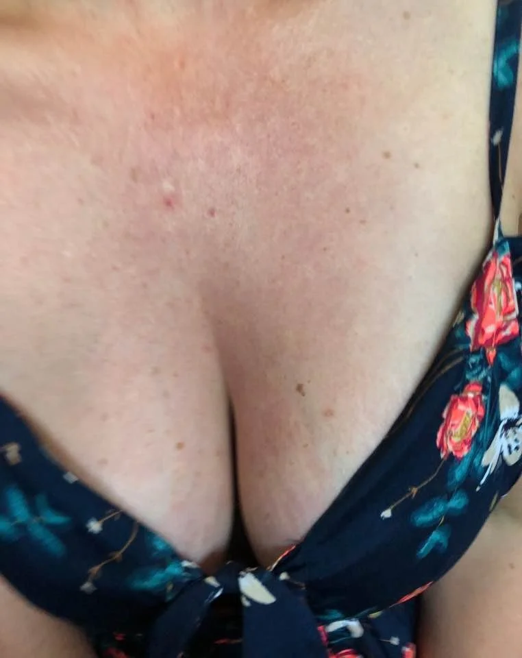 Sexy milf with big tits gets shared online by arrets79 on kik image 15
