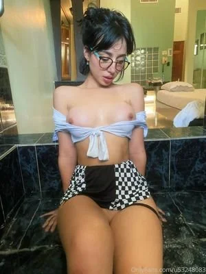 Sexy girl image 23