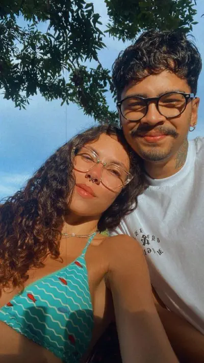 Novinha cacheada do peitinho gostoso vazada no boquete cover image