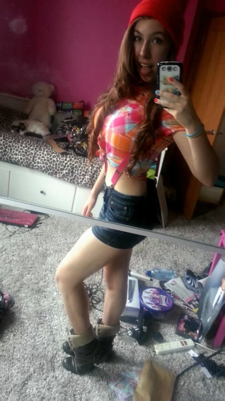Brunette UK Scottish Chav Slut image 45