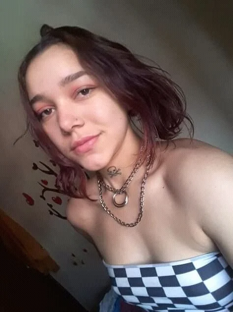 malparida flaquita puta regalada con vagina humedad y ganas de arto semen main image
