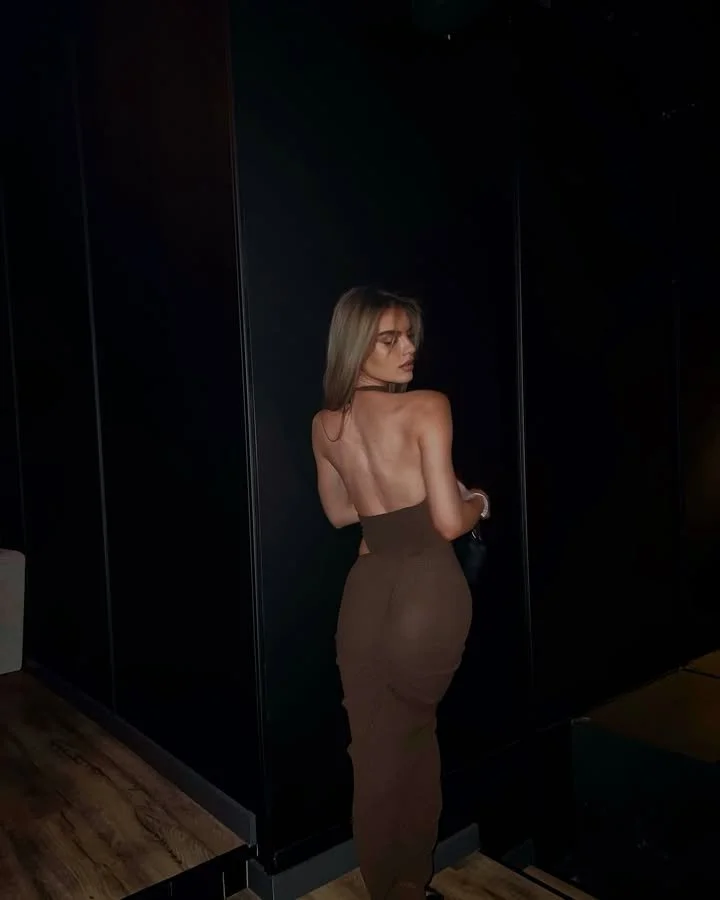 Perfect skinny 18year old model (updated) image 11