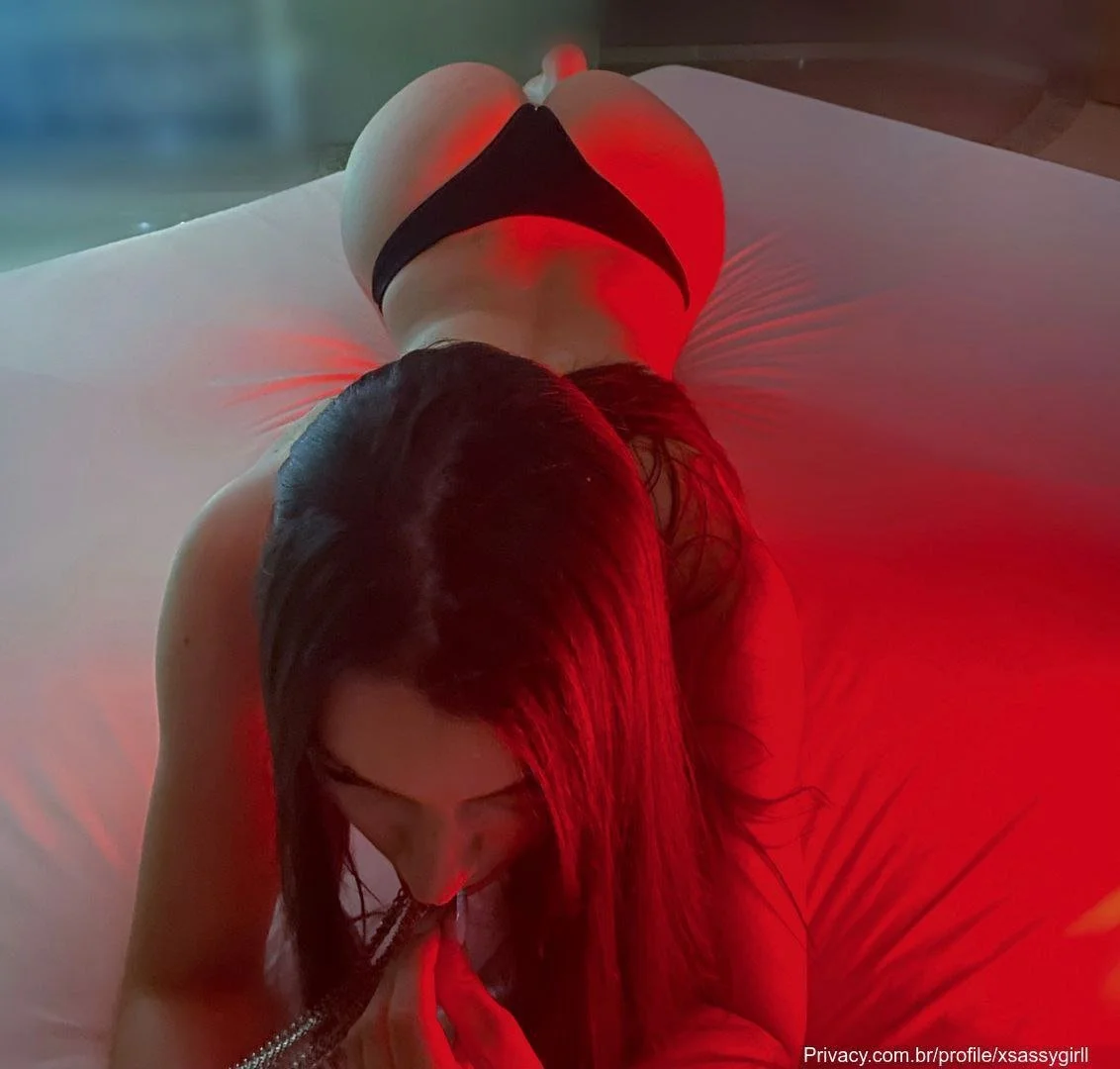 Novinha Delicinha cavalona caiu com o comedor 😈 😋 🤤 🔥 image 3
