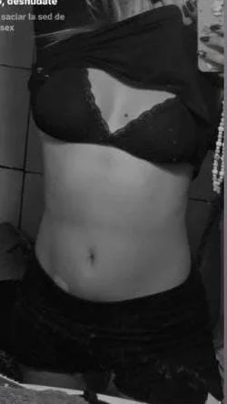 Rubia descuidadad!!🍑🥵🍆😍🔥🤫 image 4