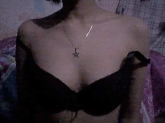 Aporte seguidor nos comparte a su novia puta flaquita image 2