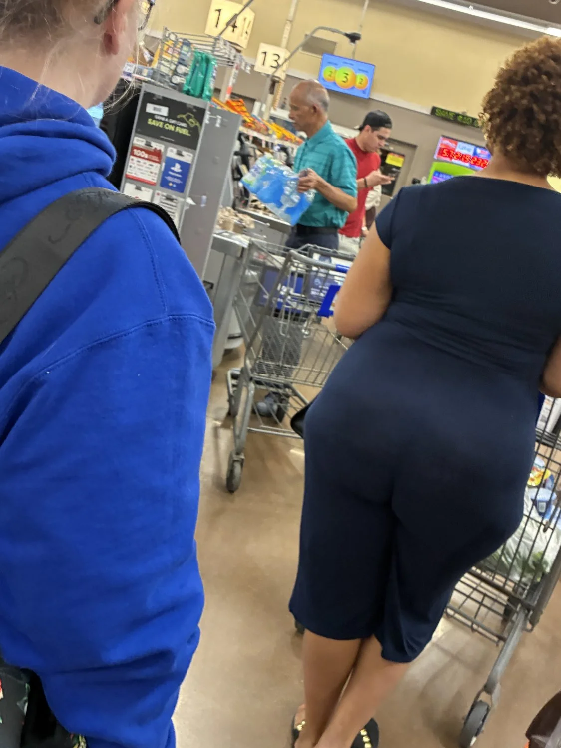 Thick ass ol Lady image 20