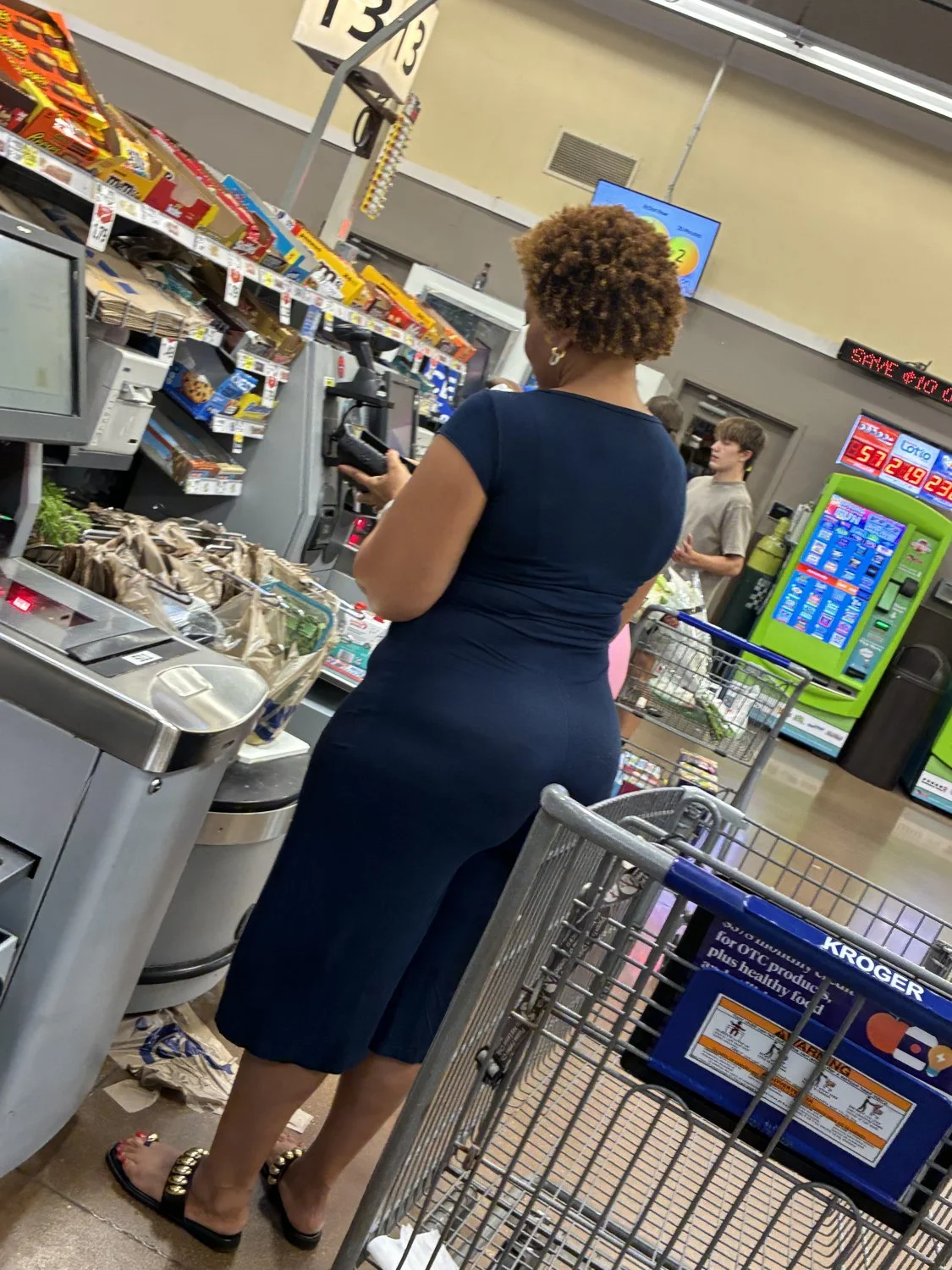 Thick ass ol Lady image 25