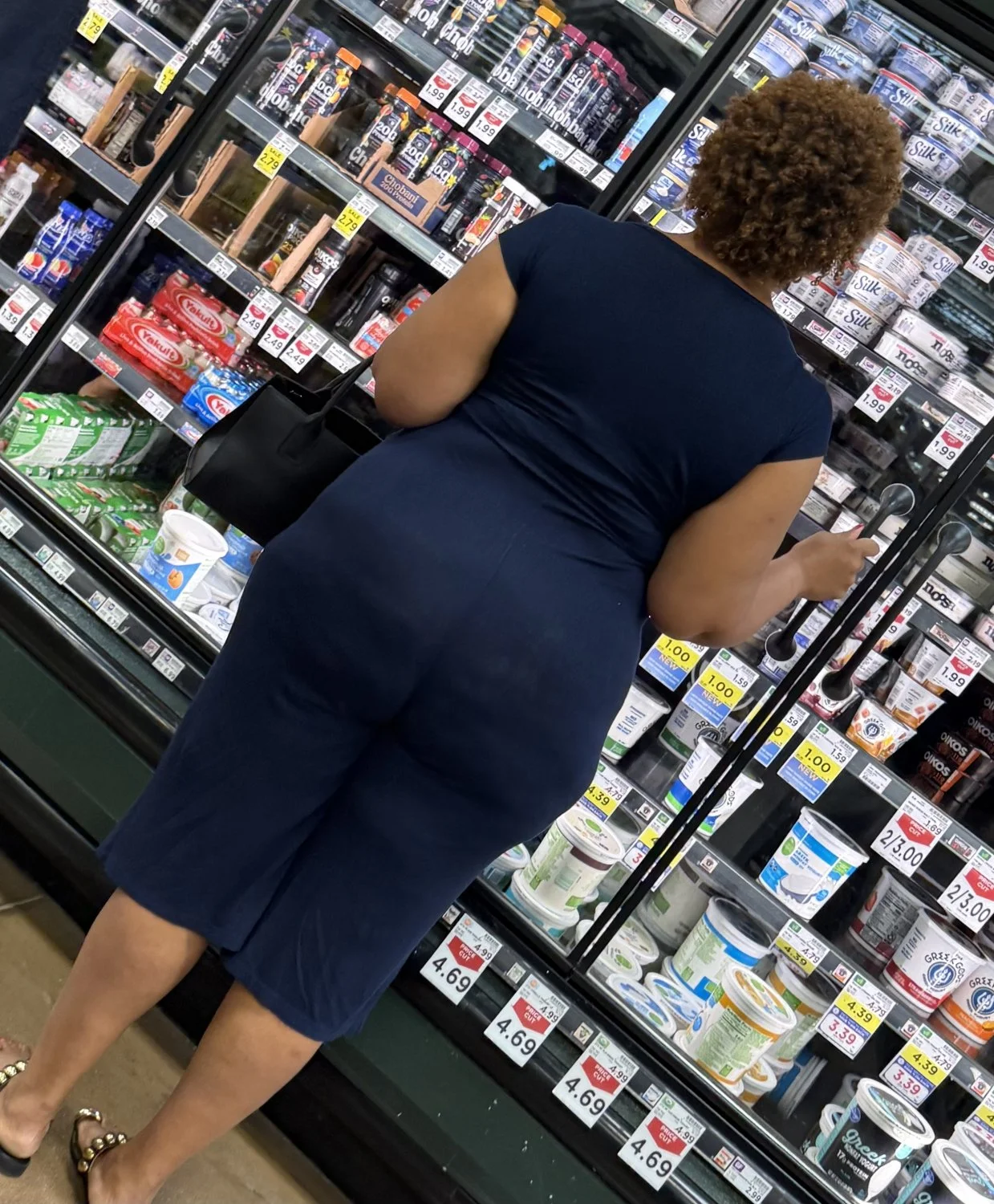 Thick ass ol Lady image 29