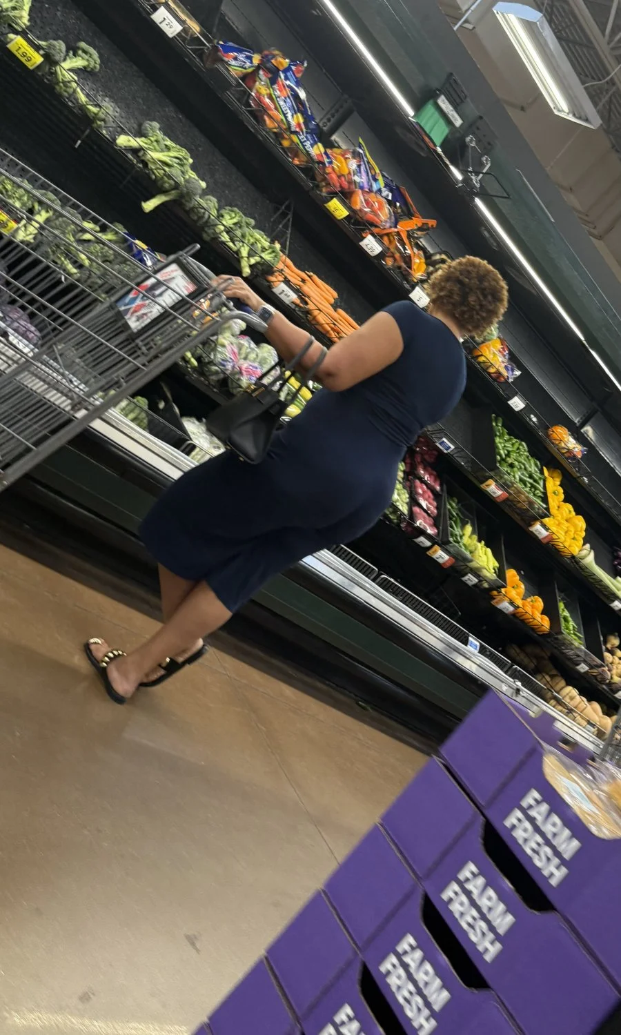 Thick ass ol Lady image 34