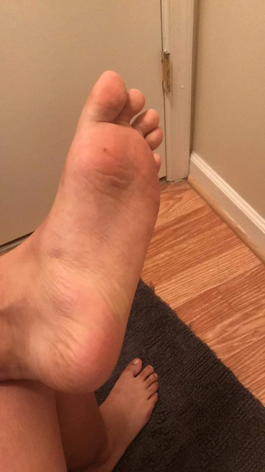 Tomboy feet image 3